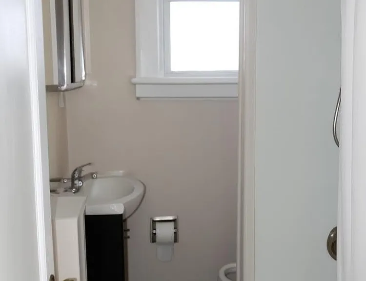 71 Crystal St — Photo 8