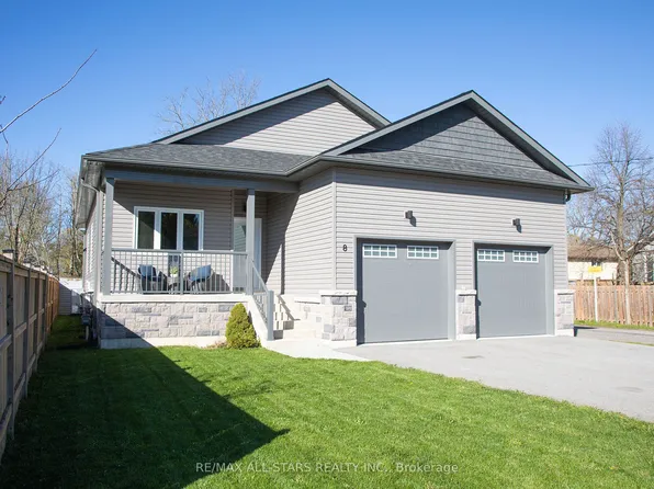 8 Georgina St, Georgina, ON L0E 1R0