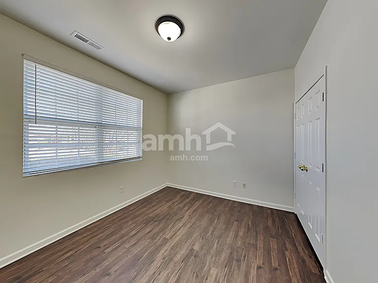 1009 Skillbeck Rd — Photo 13