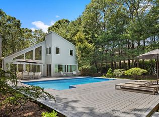 24 Quogue Riverhead Rd, Quogue, NY 11959