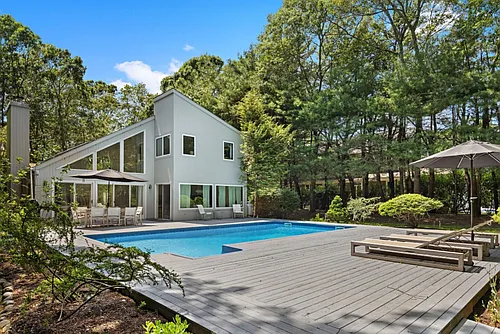 24 Quogue Riverhead Rd Photo 1