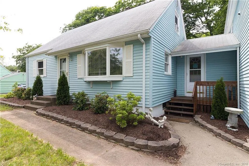 5 bed, 2.5 bath, 3000 sqft, $5,000 — Photo 3