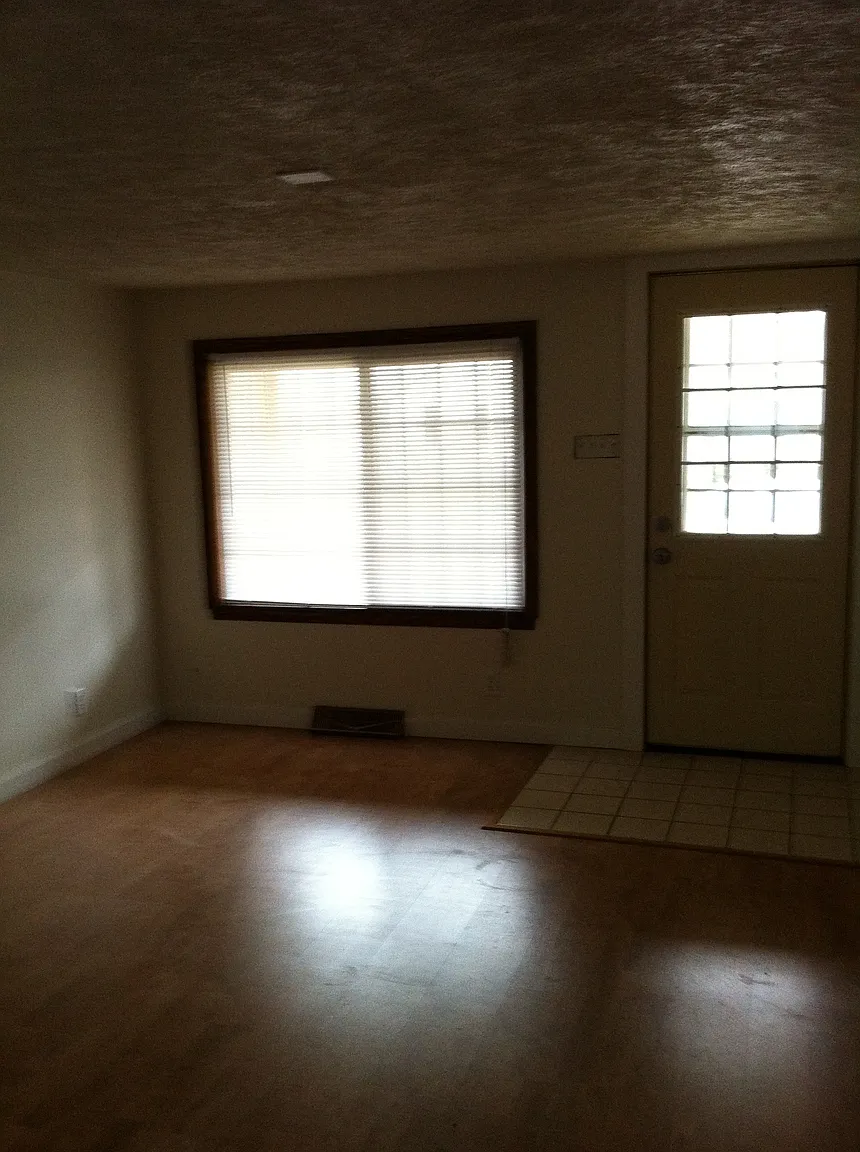 907 Audrey Ave photo 1
