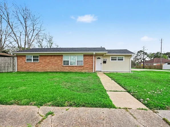 2102 Hillshire Dr, Deer Park, TX 77536