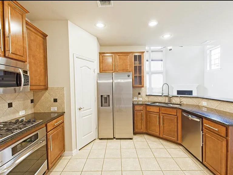 9801 Lightcatcher Dr — Photo 9