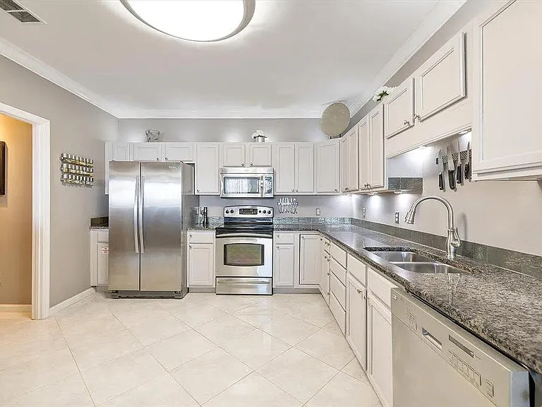212 Harbor Blvd #303 — Photo 11