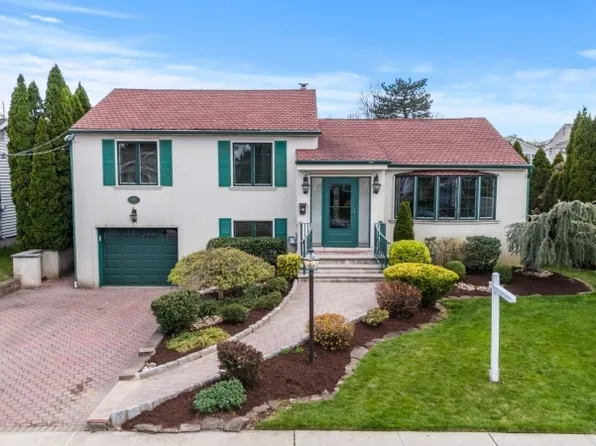 193 Mt View Dr, Clifton City, NJ 07013