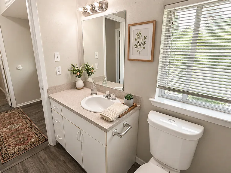 1711 Burton Dr #B — Photo 8