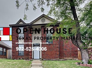 2221 Greenview Dr, Carrollton, TX 75010