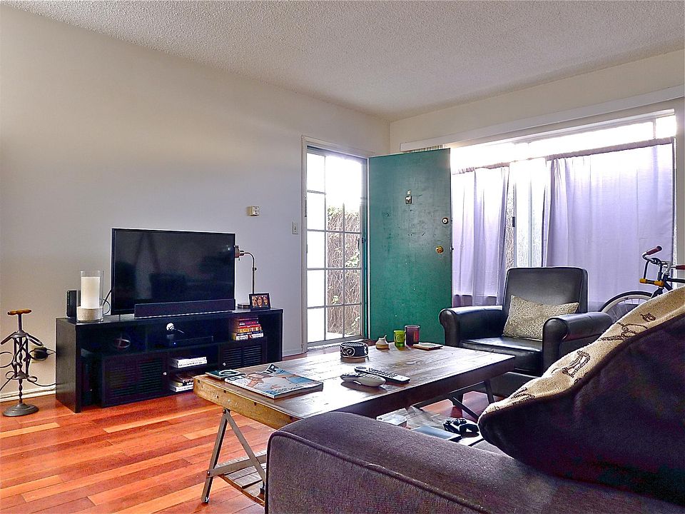 1st image of 1418 12th St APT 3