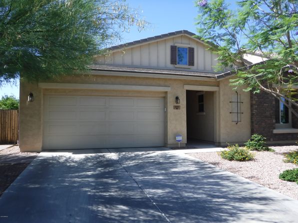 3391 E Yellowstone Pl