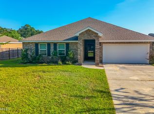 8265 Curry Rd, Biloxi, MS 39532