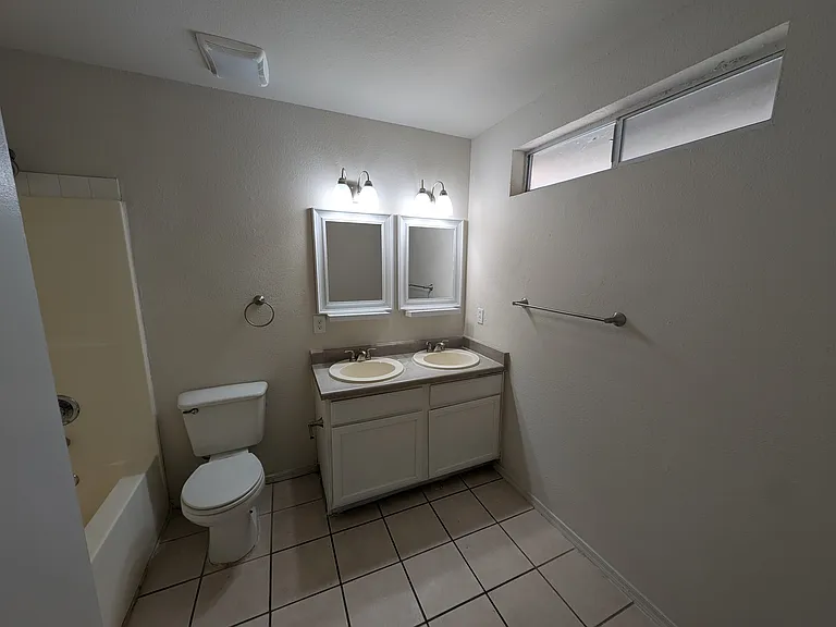 5857 W Valley Cir — Photo 10