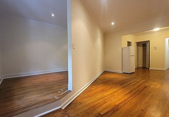 4th image of 128 E 91st St APT 1D