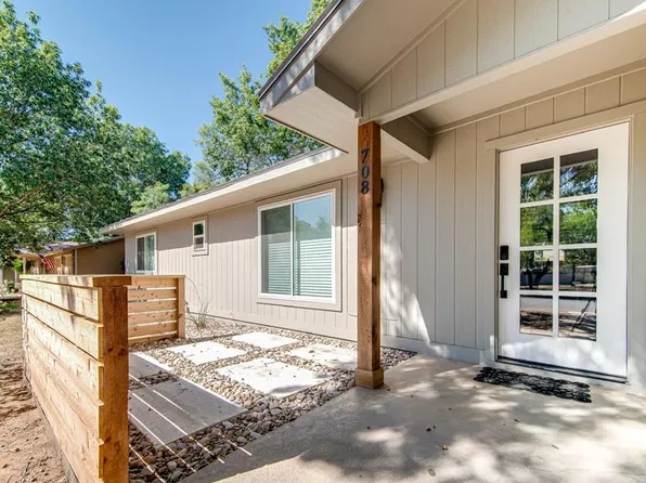 708 Sunset St, Fredericksburg, TX 78624