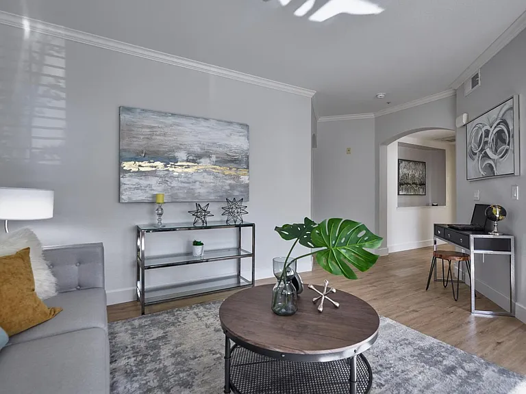 601 Baltic Cir #601 — Photo 6