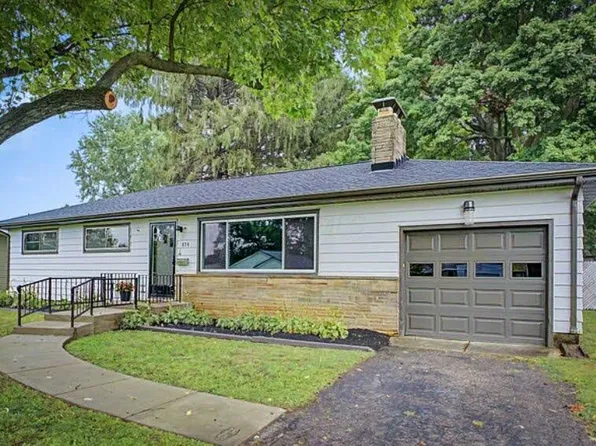 674 Karen Pkwy, Newark, OH 43055
