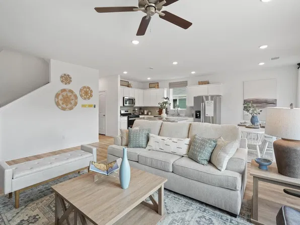 4010 Colony River Rock Blvd, Pinehurst, TX 77362