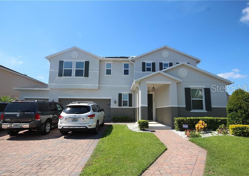 1st image of 11442 Chateaubriand Ave