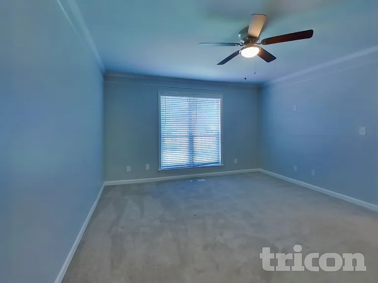 2863 Iroquois Dr — Photo 7