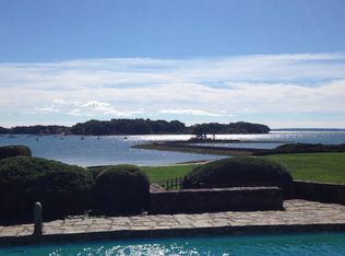 2 Bridle Path Ln, Riverside, CT 06878