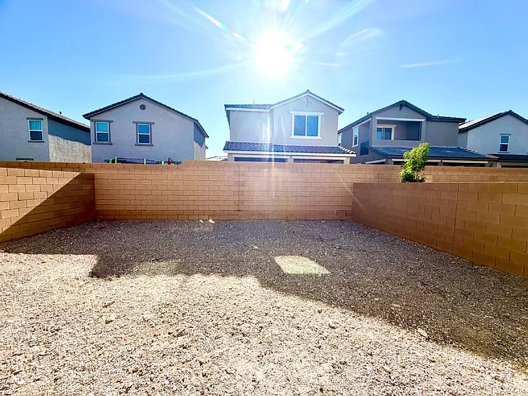 5039 Tranquil View St — Photo 12