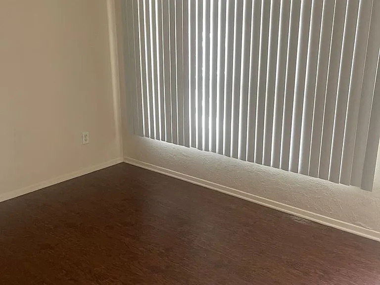 40 Eglin St #I — Photo 2