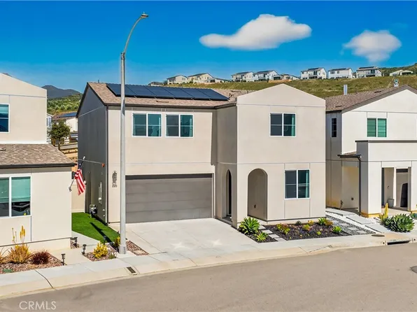 220 Hass Ln, Fallbrook, CA 92028