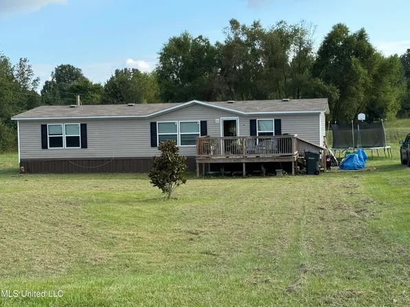 88 Bobwhite Dr, Byhalia, MS 38611