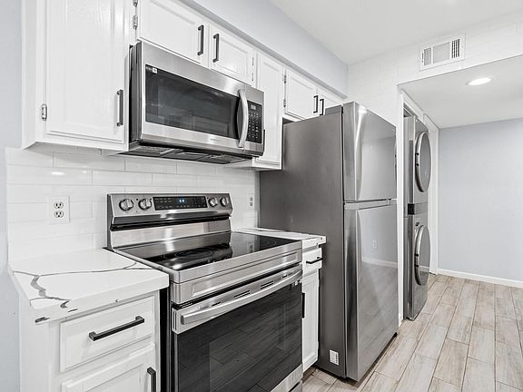 4th image of 14600 Fonmeadow Dr APT 602