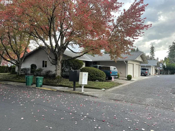 6835 SW Sussex St, Beaverton, OR 97008