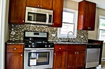 5th image of 753 E 157th Pl