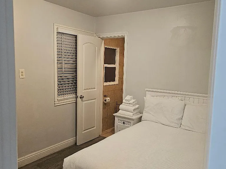 3707 W Balboa Blvd #1 — Photo 7