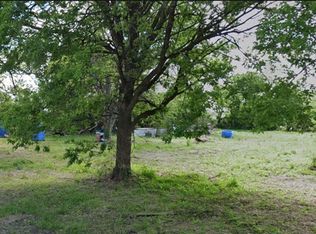 104 Short St, Grandview, TX 76050