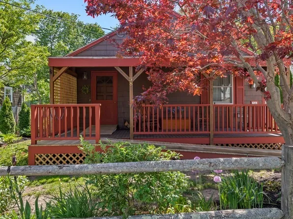 38 Jersey St, Marblehead, MA 01945