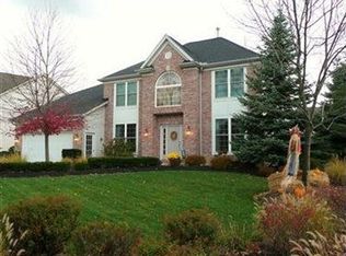 14946 Old Oak Dr, Strongsville, OH 44136