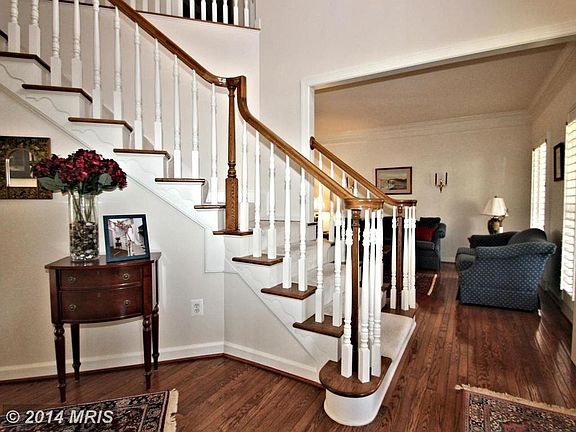 3rd image of 5089 Twinbrook Run Dr