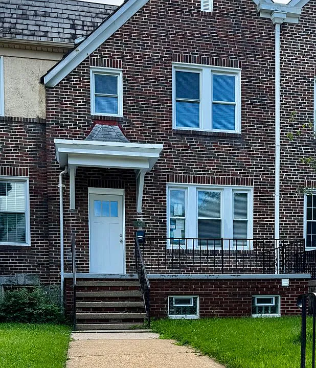 2613 Chesterfield Ave