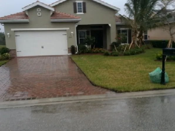 3222 Magnolia Landing Ln, North Fort Myers, FL 33917