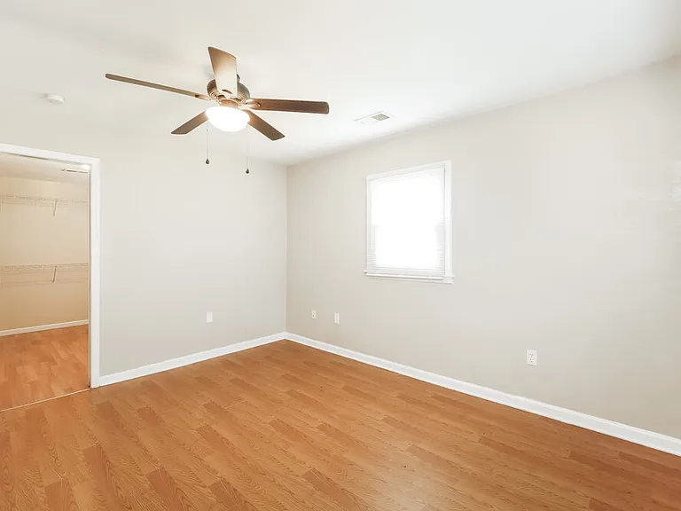 2125 NE Gaddy Rd — Photo 10