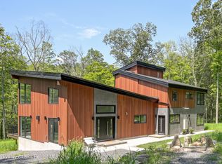 30 Narrow Rd, Kingston, NY 12401