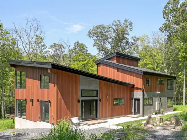 30 Narrow Road, Kingston, NY 12401