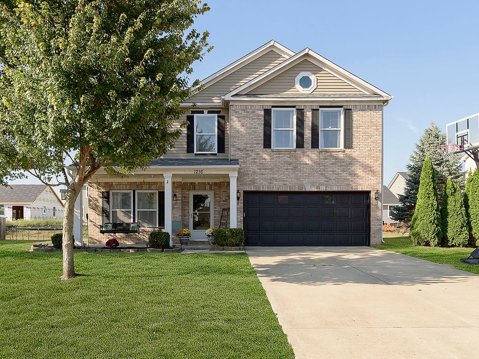 1st image of 1216 King Maple Dr