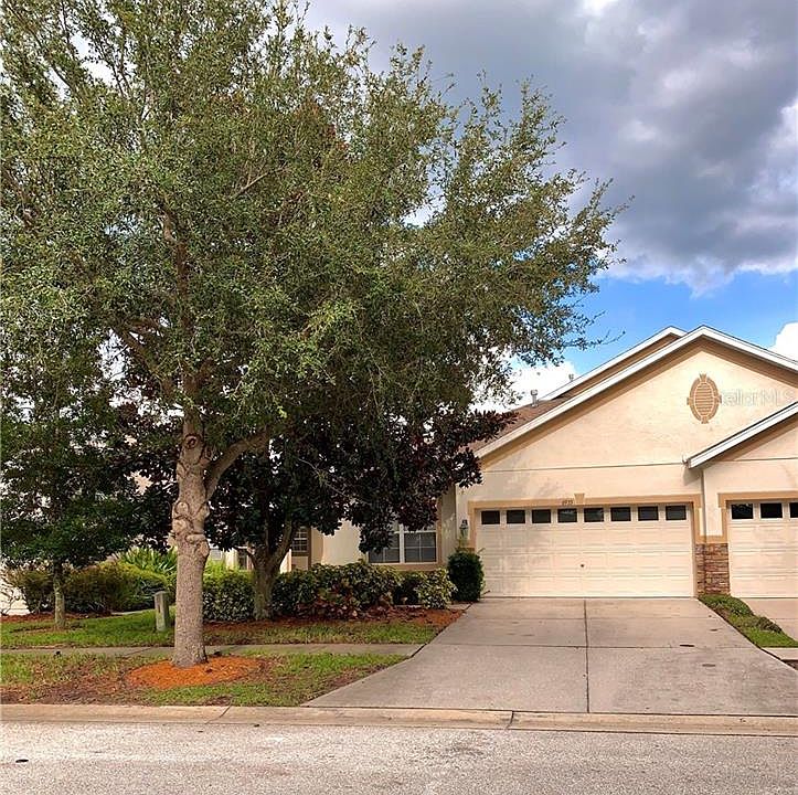 1st image of 6935 Surrey Oak Dr