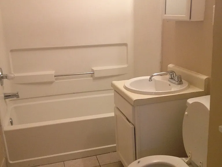 4430 N Main St — Photo 9