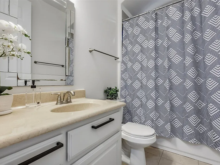 5501 Allamanda Dr — Photo 19