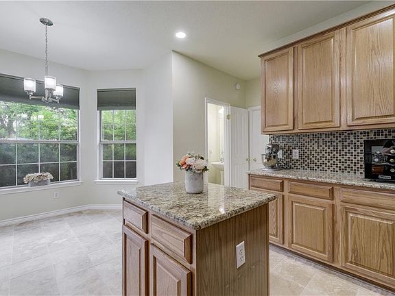 4th image of 8303 Broken Branch Dr