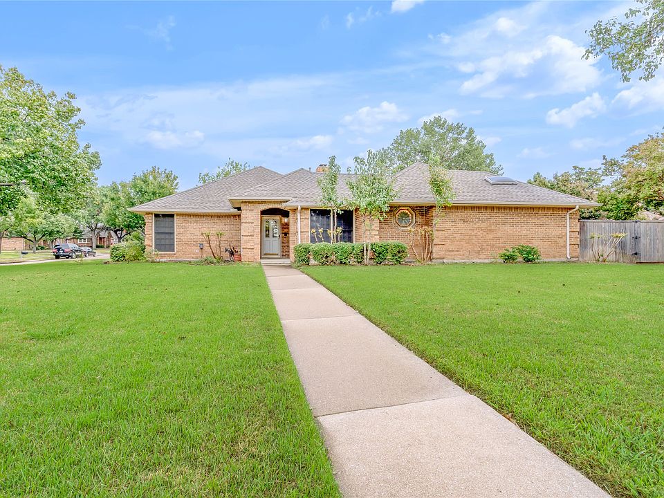 1st image of 2112 High Country Dr
