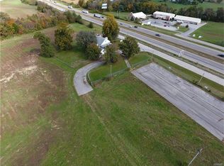 1991 N Service Rd E, Saint Clair, MO 63077