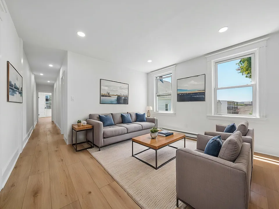 41 Southfield Ave #2L